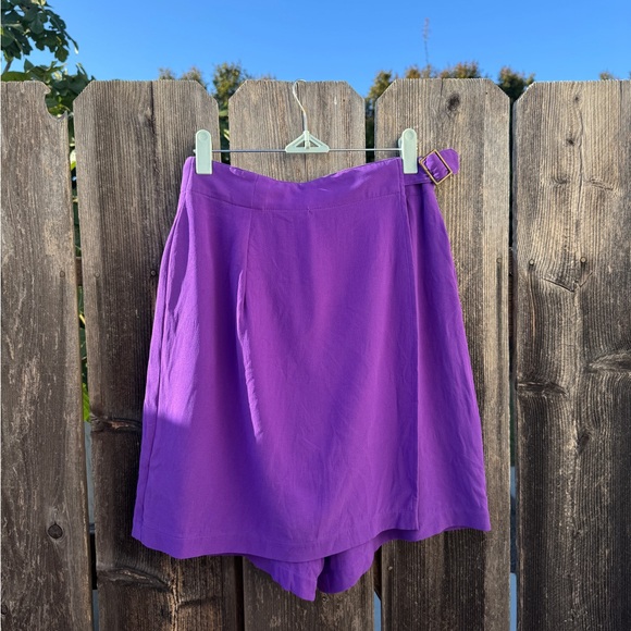 Dana Buchman Dresses & Skirts - Vintage Purple A-Line Skirt with Shorts Skort 
Mini skirt with buckle 100% Silk